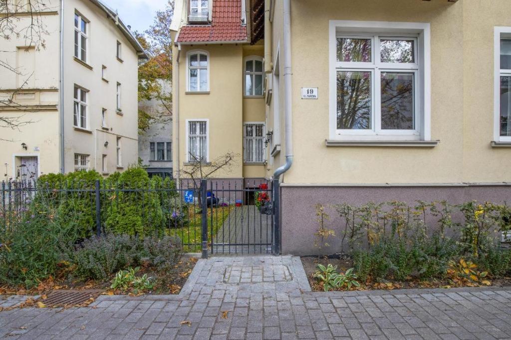 Lion - Parkowa 19 Plaza 2 Min Sopot